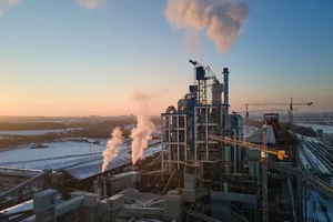 Oilfield crew coordination across multiple well sites
